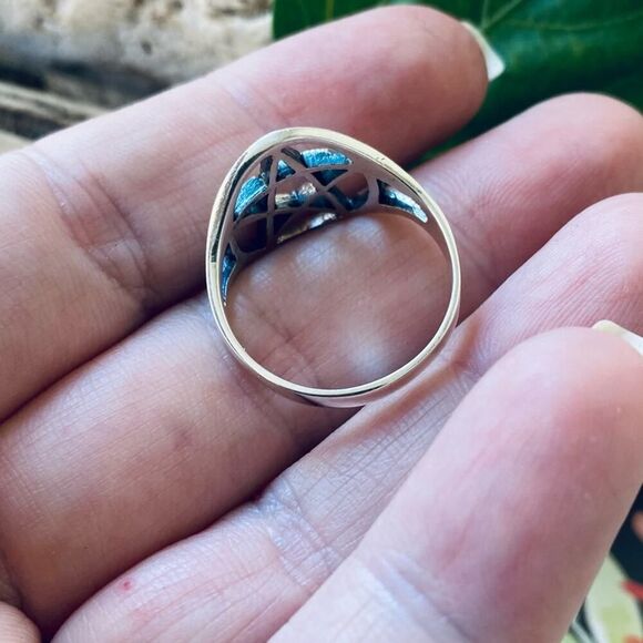 Sterling Silver Pentagram Ring - Picture 4 of 5